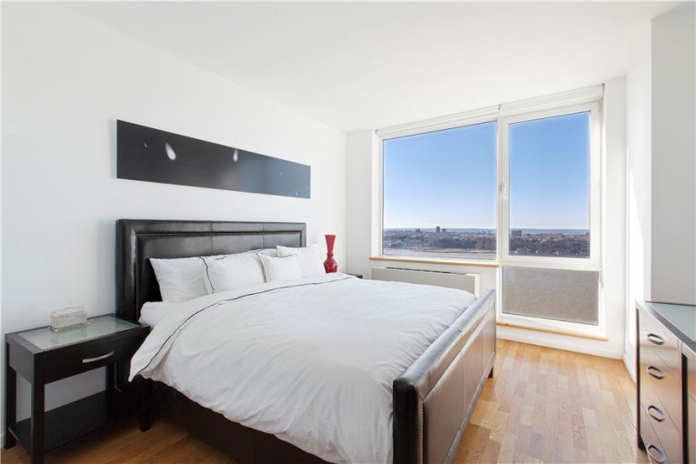 Bedroom with city view